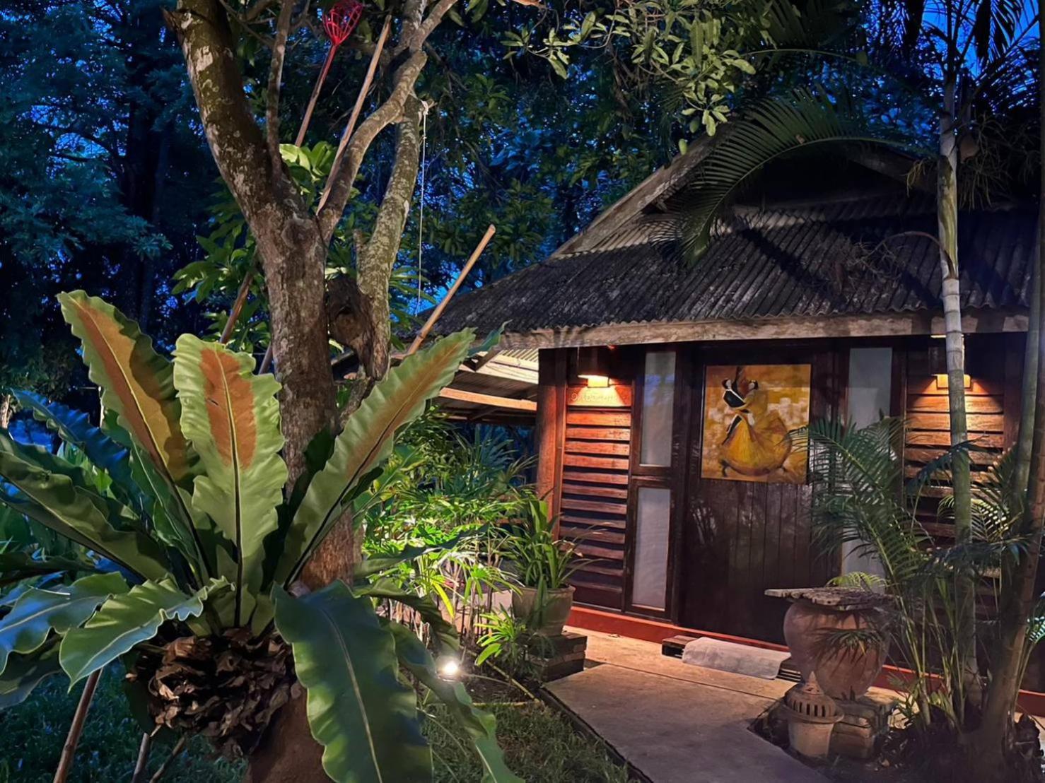 Tongluang Inthanon Homestay โต้งหลวงอินทนนท์โฮมสเตย์ Chom Thong Exteriér fotografie